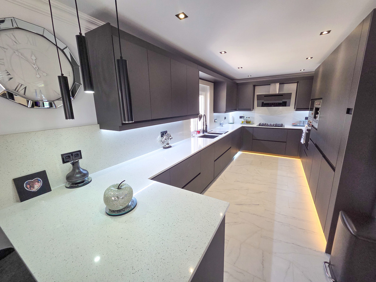 For sale - 3 Bedroom 1 Bathroom House - Detached Villa in Crevillente - Crevillent - Crevillente - Crevillent Centro  - Alicante