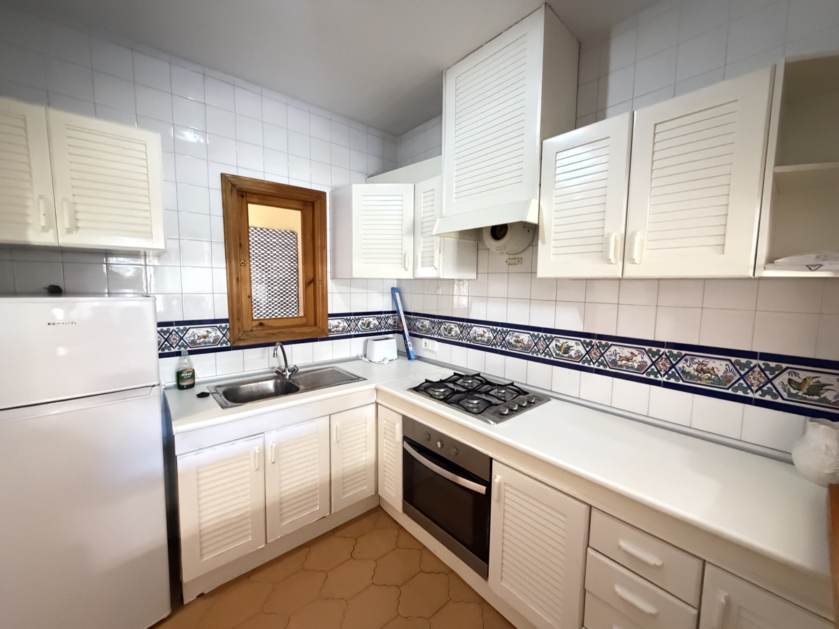 For sale - 2 Bedroom 1 Bathroom Apartment in Villamartin - , Villamartin, Alicante, Spain - Alicante