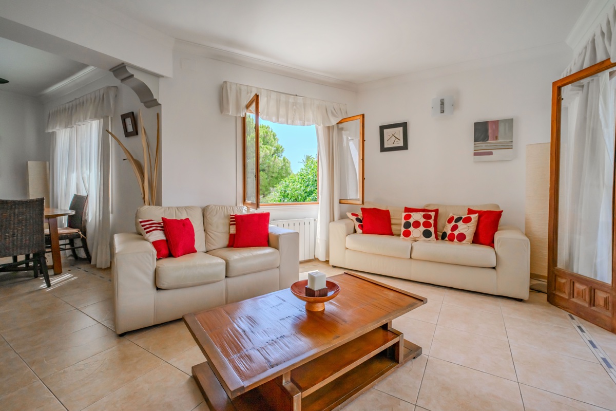 For sale - 4 Bedroom 3 Bathroom Villa in Cabo Roig - , Cabo Roig, Alicante, Spain - Alicante