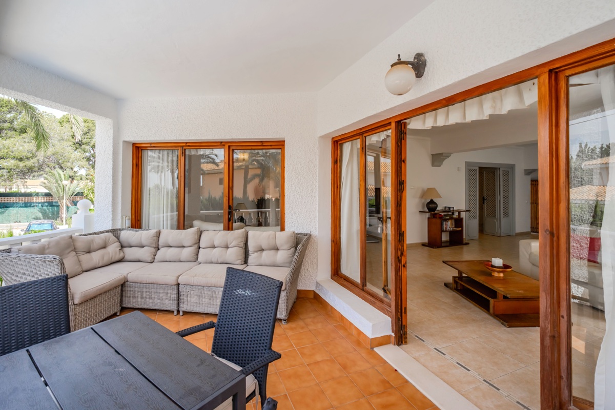 For sale - 4 Bedroom 3 Bathroom Villa in Cabo Roig - , Cabo Roig, Alicante, Spain - Alicante