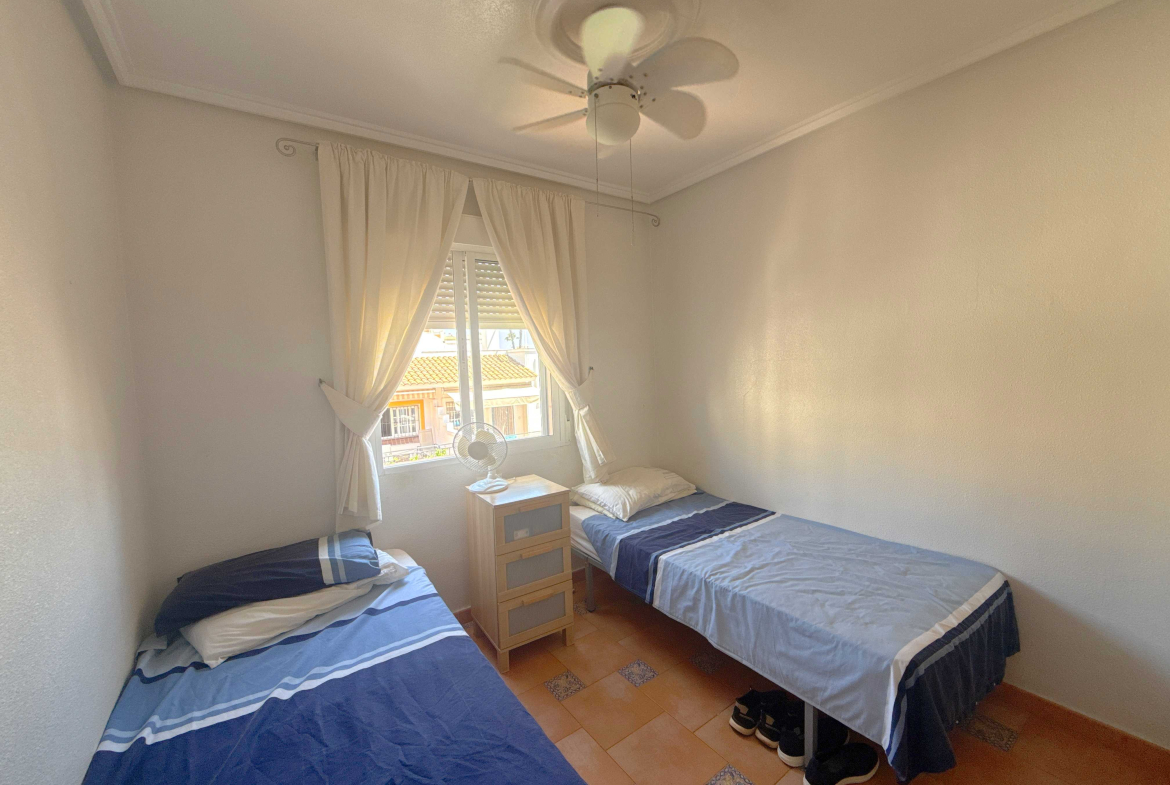 For sale - 2 Bedroom 1 Bathroom Penthouse in Playa Flamenca -  - Alicante
