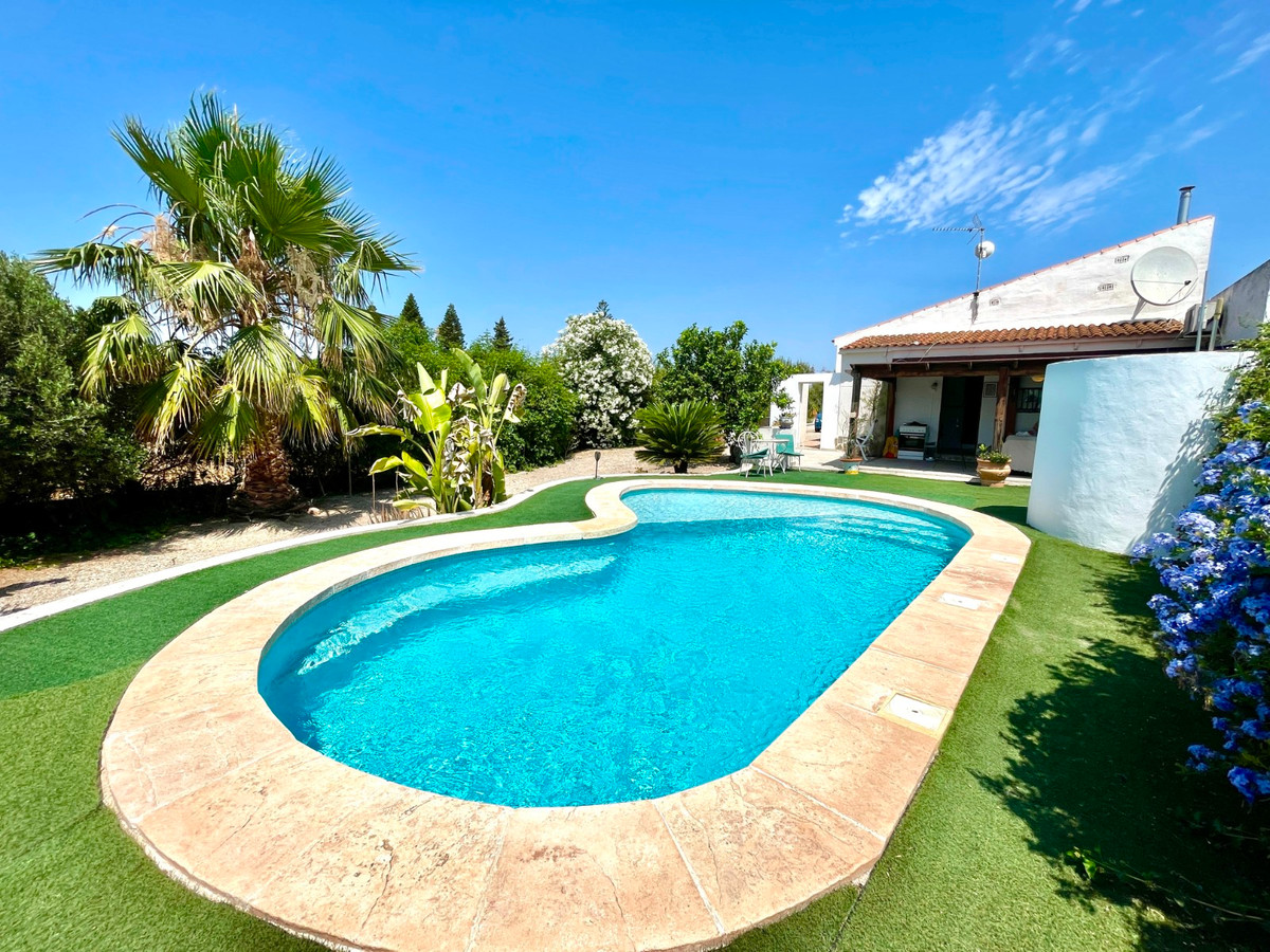 For sale - 4 Bedroom 3 Bathroom House - Detached Villa in Daya Nueva - Daya Nueva Centro  - Alicante