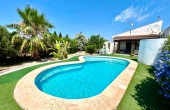 76-R5432530/78610, 4 Bedroom 3 Bathroom House - Detached Villa in Daya Nueva