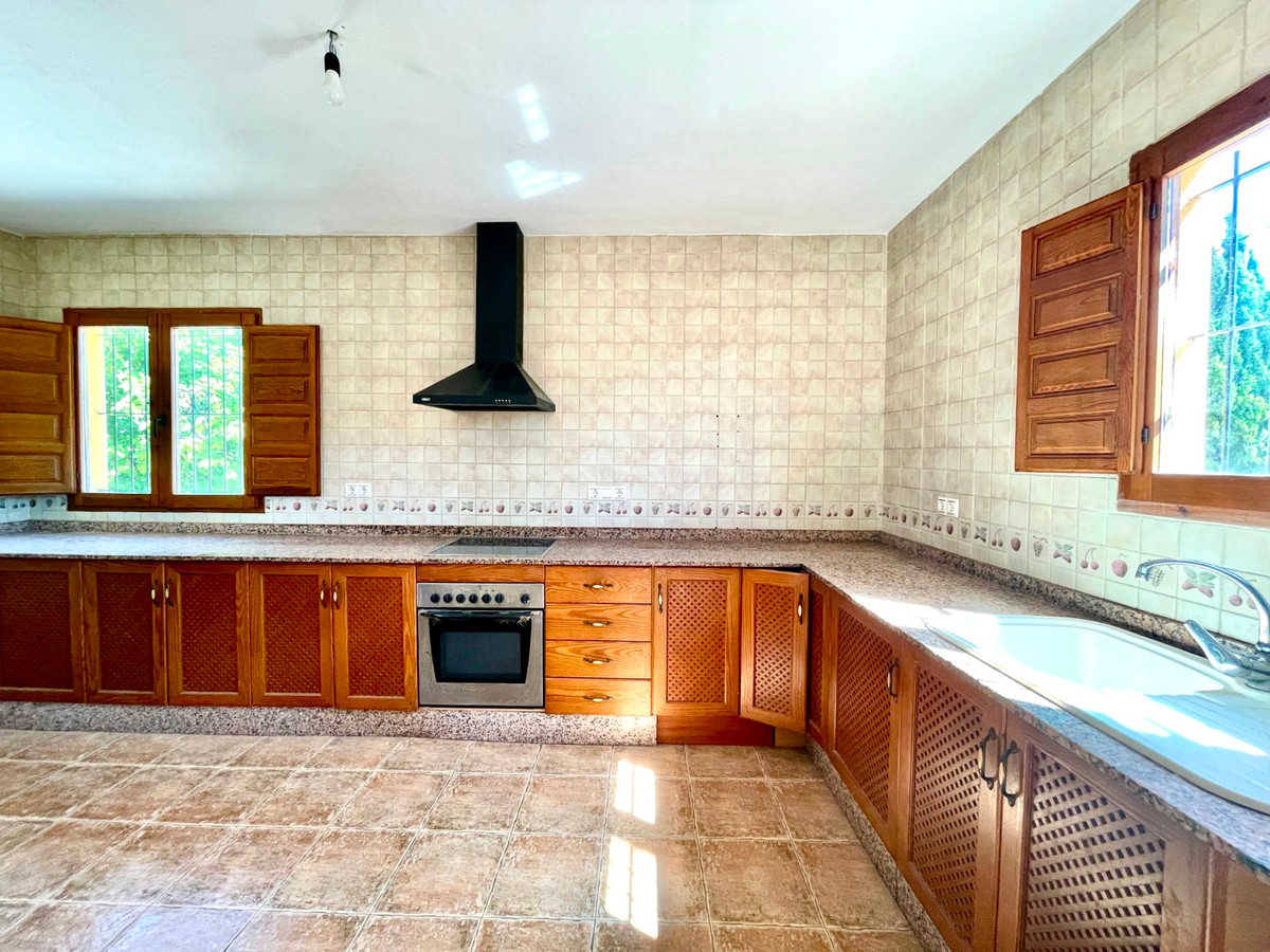 For sale - 4 Bedroom 3 Bathroom House - Detached Villa in Catral - Catral Centro  - Alicante