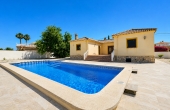 76-R5390170/78611, 4 Bedroom 3 Bathroom House - Detached Villa in Catral