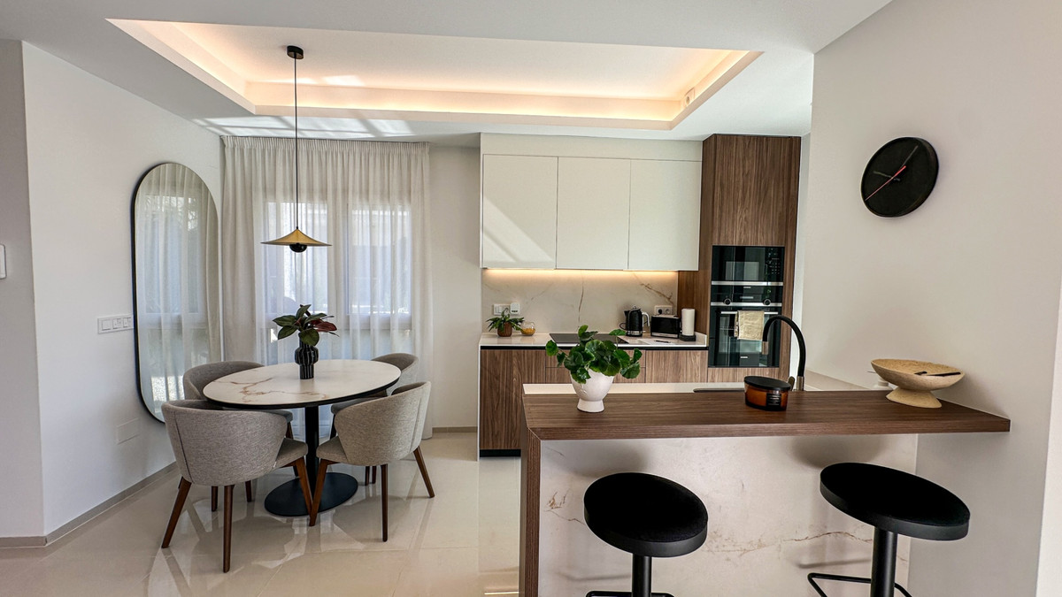 For sale - 2 Bedroom 2 Bathroom House - Bungalow in Rojales - Ciudad Quesada  - Alicante
