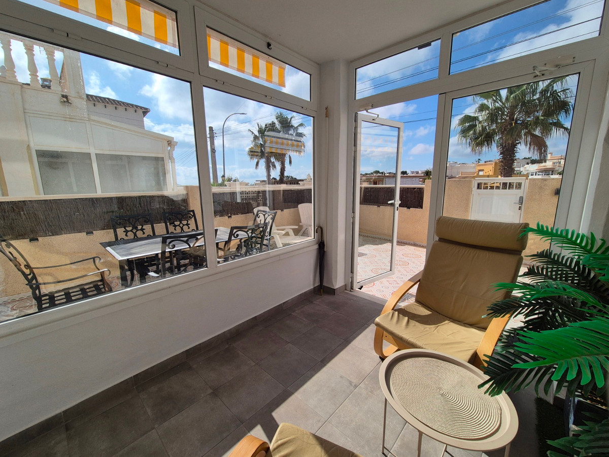For sale - 1 Bedroom 1 Bathroom Ground floor apartment in Villamartin - San Miguel de Salinas Centro  - Alicante