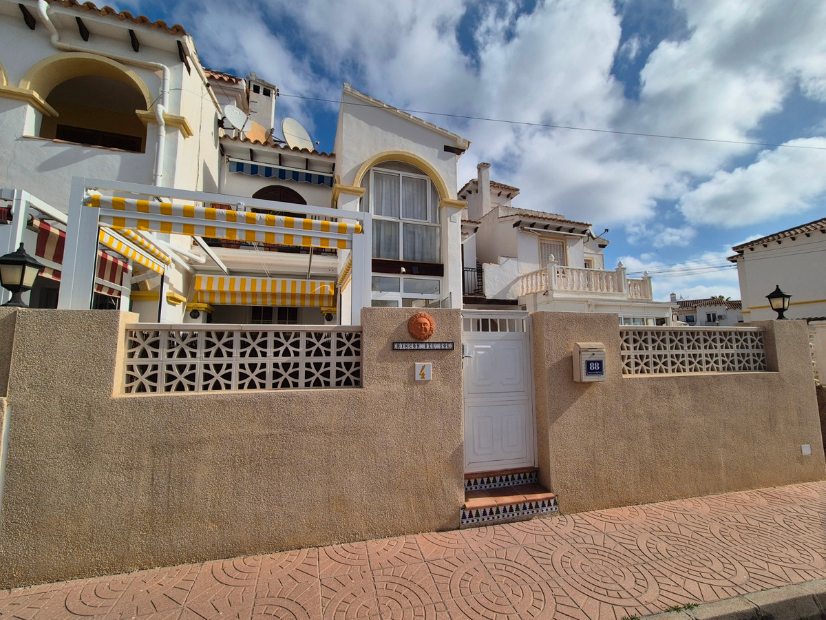 For sale - 1 Bedroom 1 Bathroom Ground floor apartment in Villamartin - San Miguel de Salinas Centro  - Alicante
