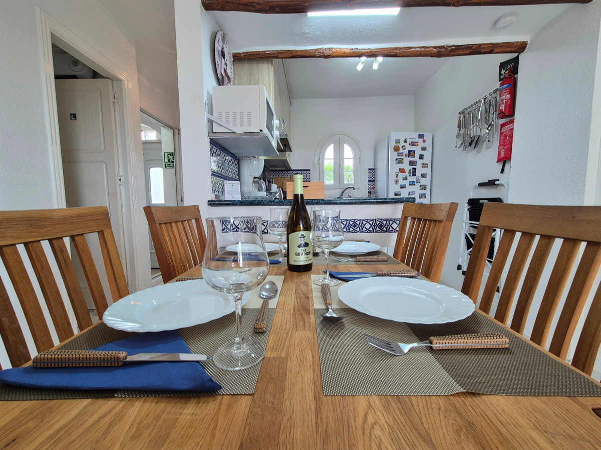 For sale - 1 Bedroom 1 Bathroom Ground floor apartment in Villamartin - San Miguel de Salinas Centro  - Alicante