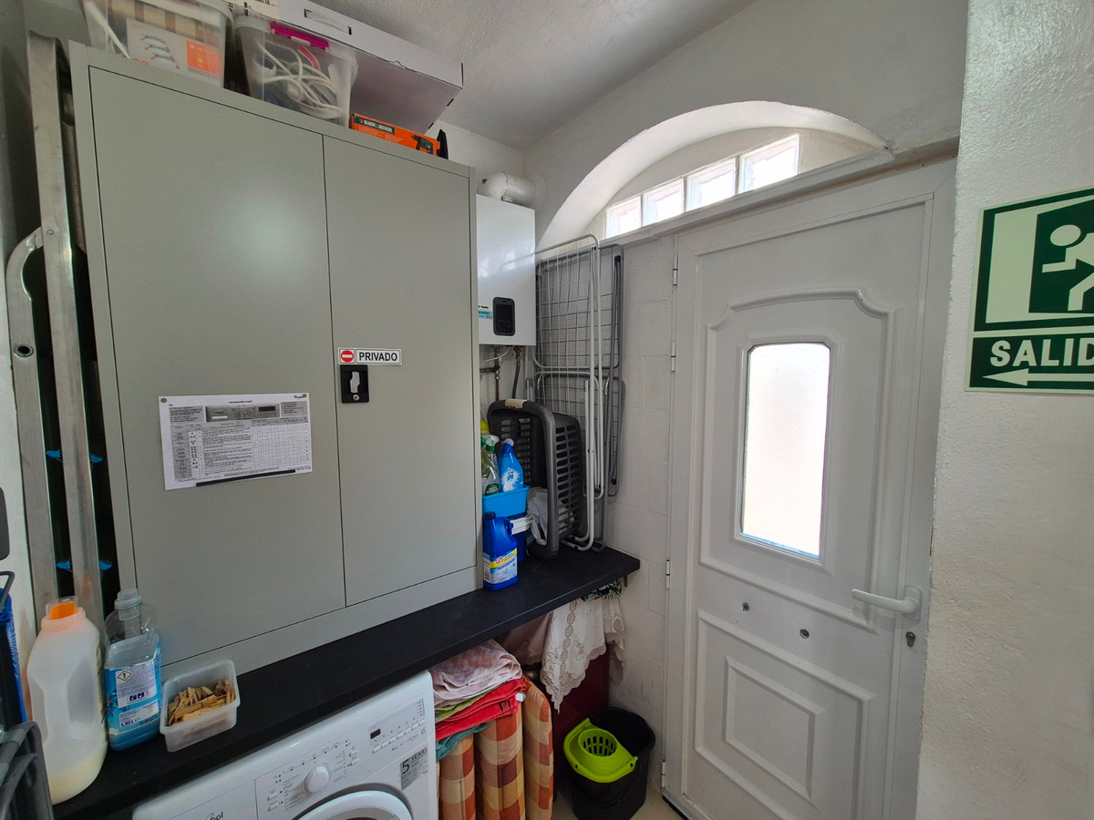For sale - 1 Bedroom 1 Bathroom Ground floor apartment in Villamartin - San Miguel de Salinas Centro  - Alicante