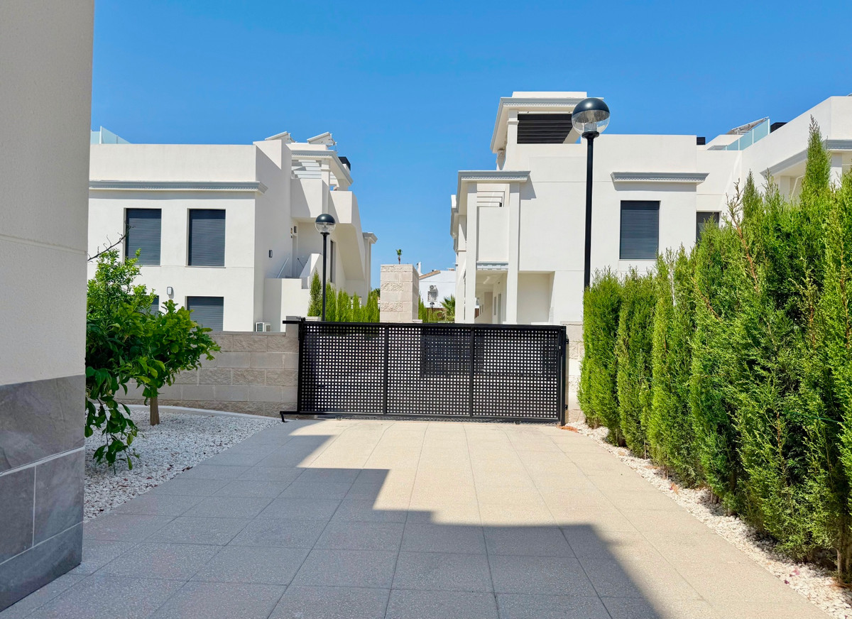 For sale - 2 Bedroom 2 Bathroom Apartment - Ground Floor Apartment in Rojales - Ciudad Quesada  - Alicante