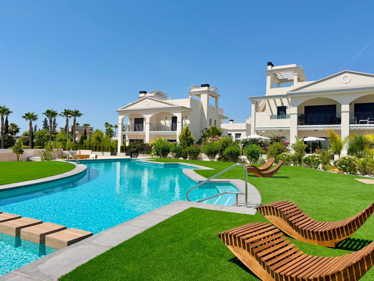 For sale - 2 Bedroom 2 Bathroom Apartment - Ground Floor Apartment in Rojales - Ciudad Quesada  - Alicante