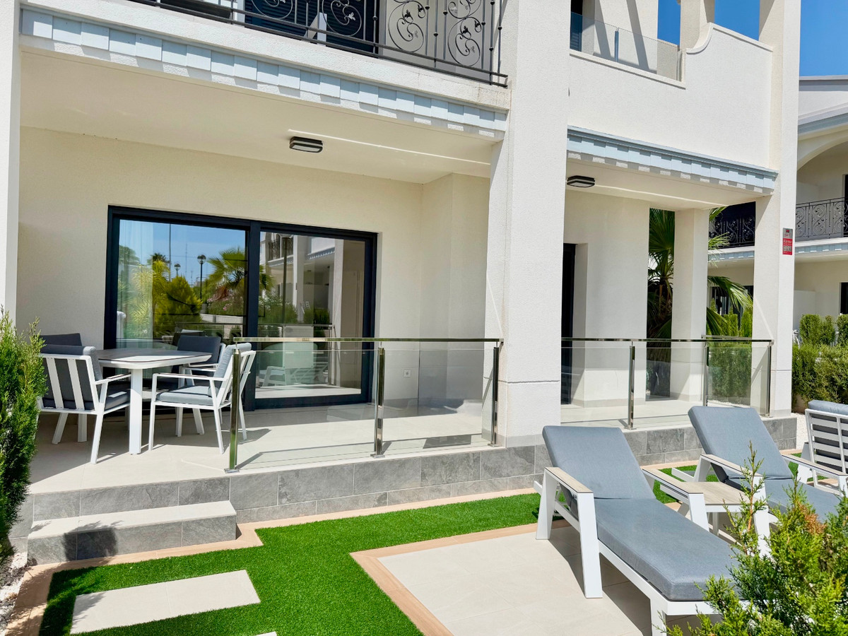 For sale - 2 Bedroom 2 Bathroom Apartment - Ground Floor Apartment in Rojales - Ciudad Quesada  - Alicante