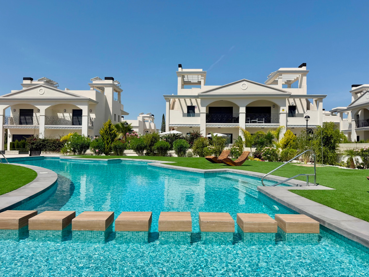 For sale - 2 Bedroom 2 Bathroom Apartment - Ground Floor Apartment in Rojales - Ciudad Quesada  - Alicante