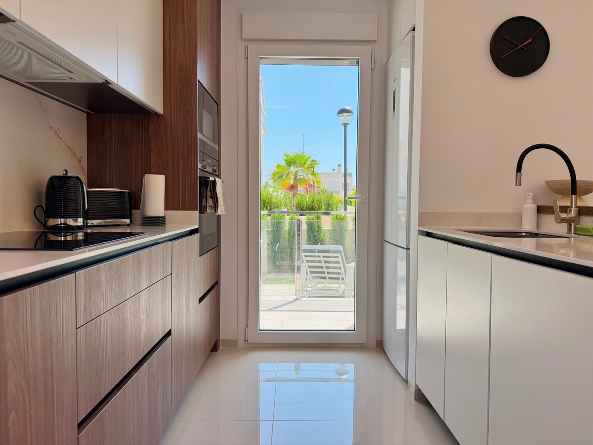 For sale - 2 Bedroom 2 Bathroom Apartment - Ground Floor Apartment in Rojales - Ciudad Quesada  - Alicante