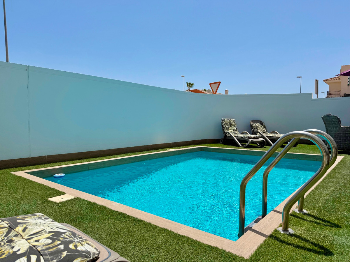 For sale - 4 Bedroom 4 Bathroom House - Detached Villa in Rojales - Ciudad Quesada  - Alicante