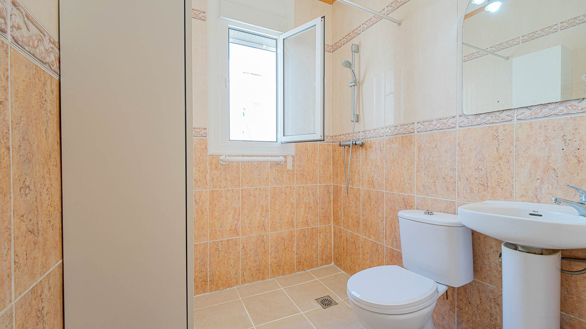 For sale - 2 Bedroom 1 Bathroom Bungalow in Ciudad Quesada  - Ciudad Quesada  - Alicante