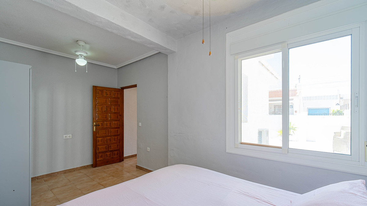 For sale - 2 Bedroom 1 Bathroom Bungalow in Ciudad Quesada  - Ciudad Quesada  - Alicante