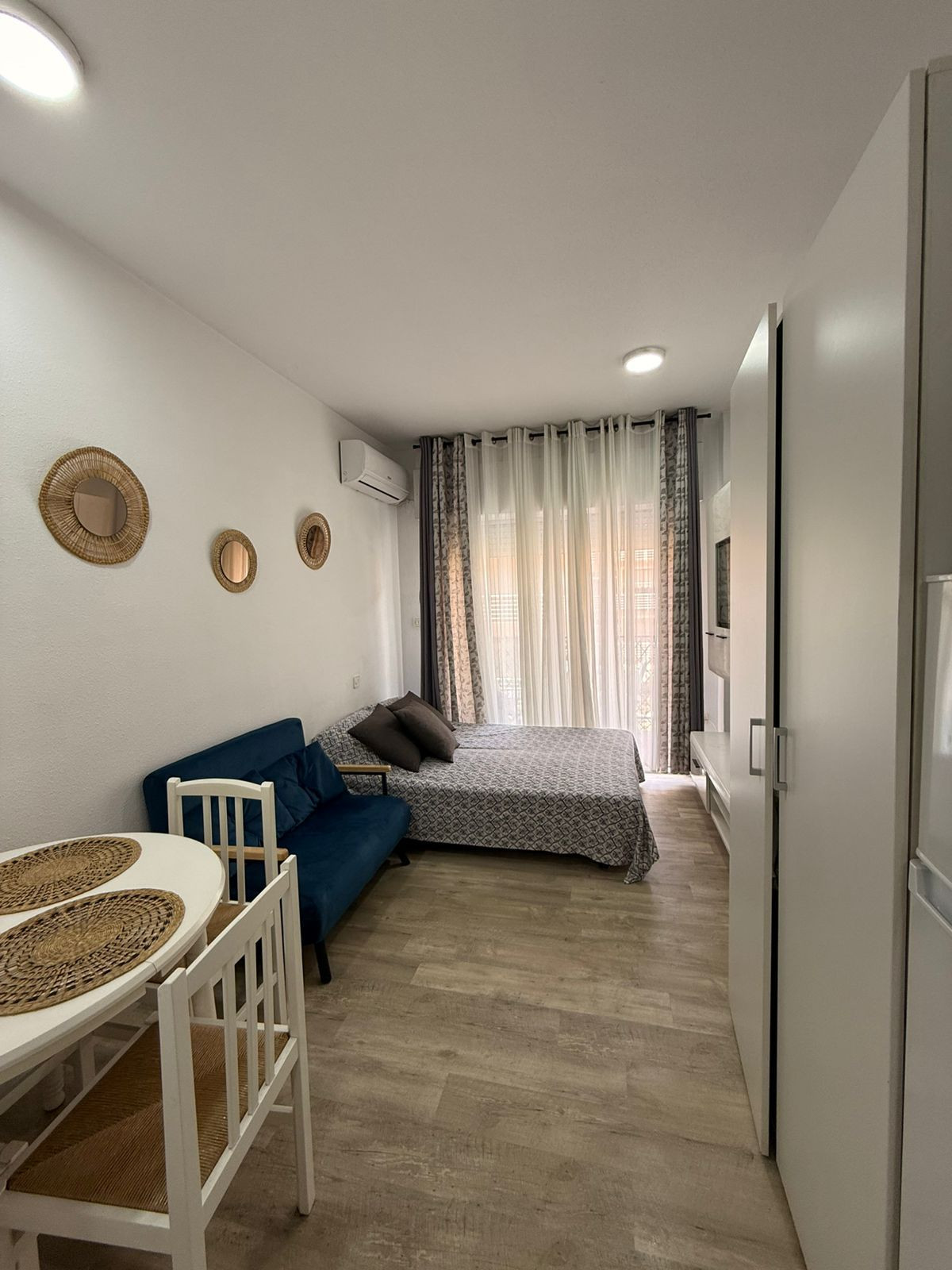 For sale - 1 Bedroom 1 Bathroom Apartment - Top Floor Studio in Torrevieja - Torrevieja Centro  - Alicante
