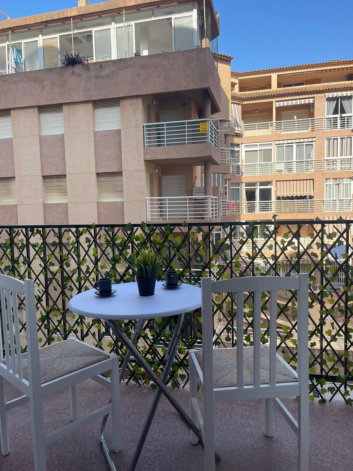 For sale - 1 Bedroom 1 Bathroom Apartment - Top Floor Studio in Torrevieja - Torrevieja Centro  - Alicante