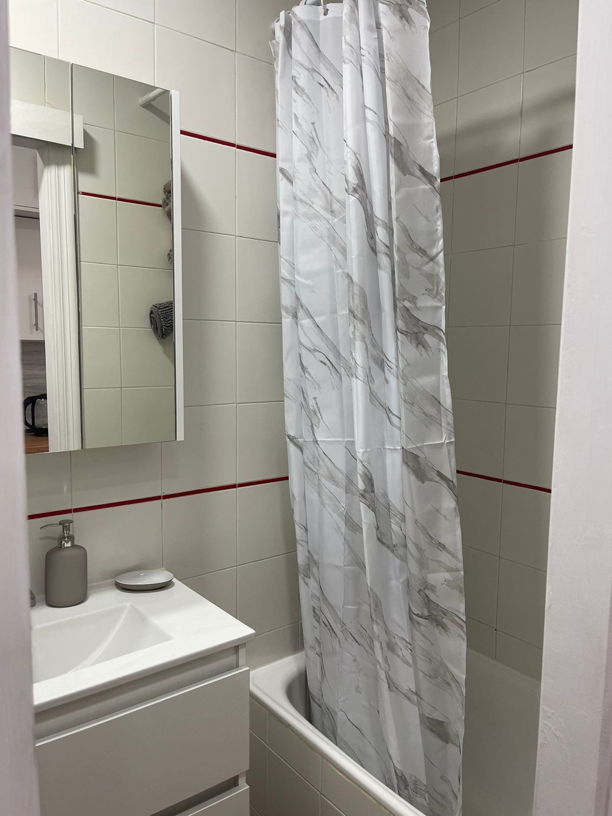 For sale - 1 Bedroom 1 Bathroom Apartment - Top Floor Studio in Torrevieja - Torrevieja Centro  - Alicante