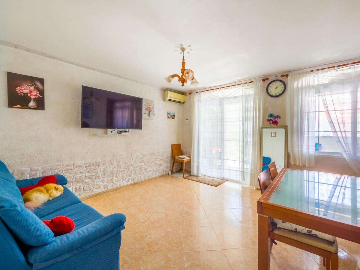 House in Torrevieja - Image 3