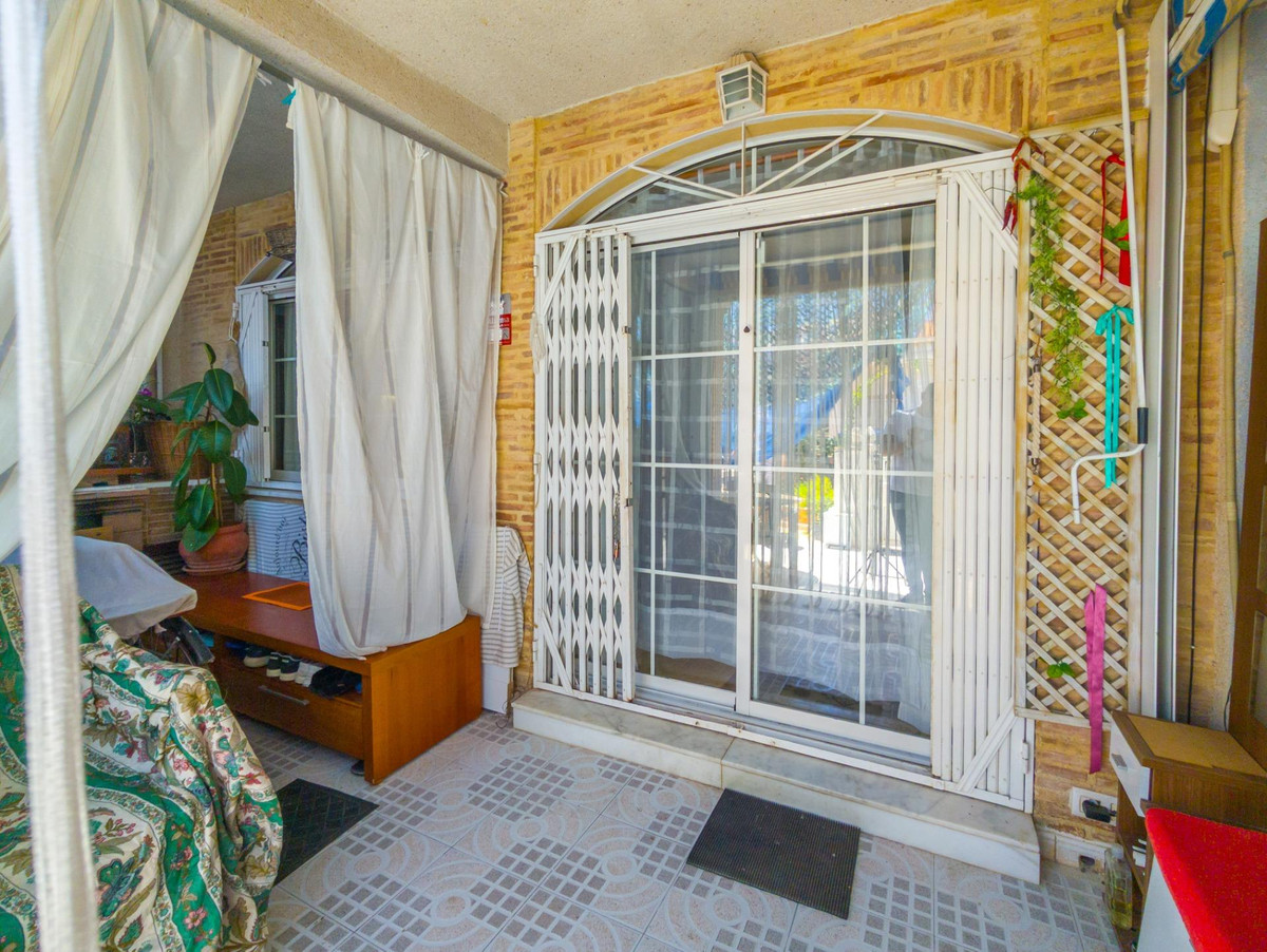 For sale - 2 Bedroom 2 Bathroom Bungalow in Torrevieja - Torrevieja Centro  - Alicante