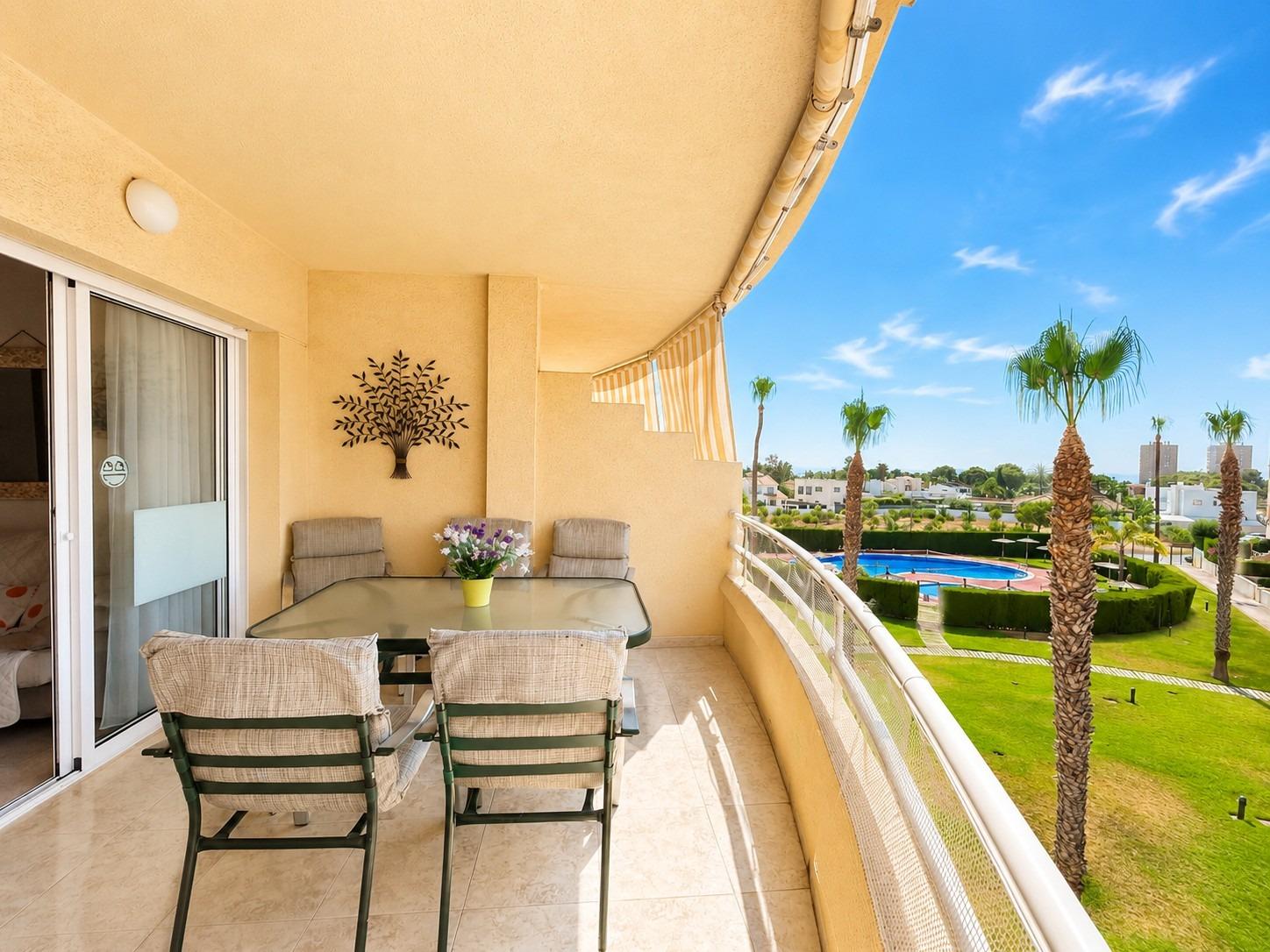 For sale - 2 Bedroom 1 Bathroom Apartment in Dehesa de campoamor - Campoamor  - Alicante