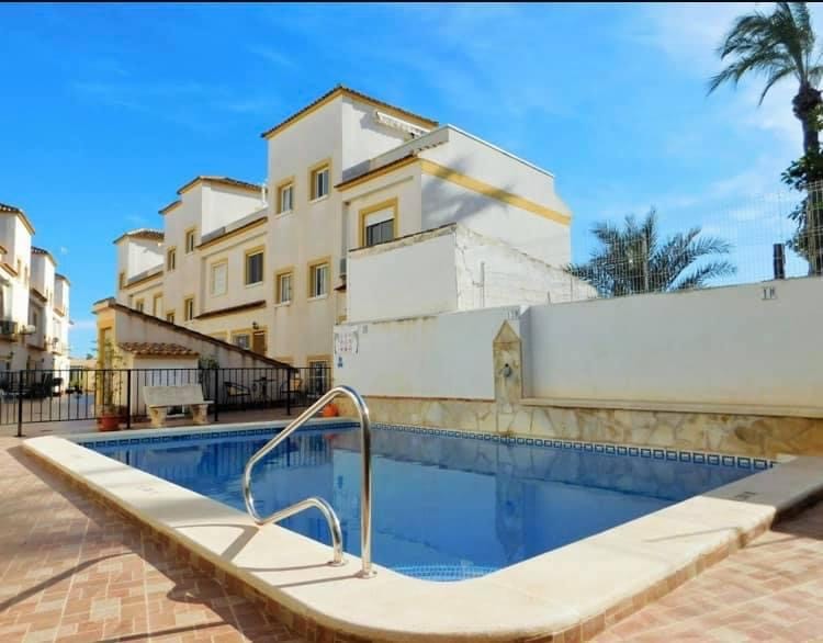 For sale - 2 Bedroom 2 Bathroom Townhouse in Torremendo - Torremendo  - Alicante