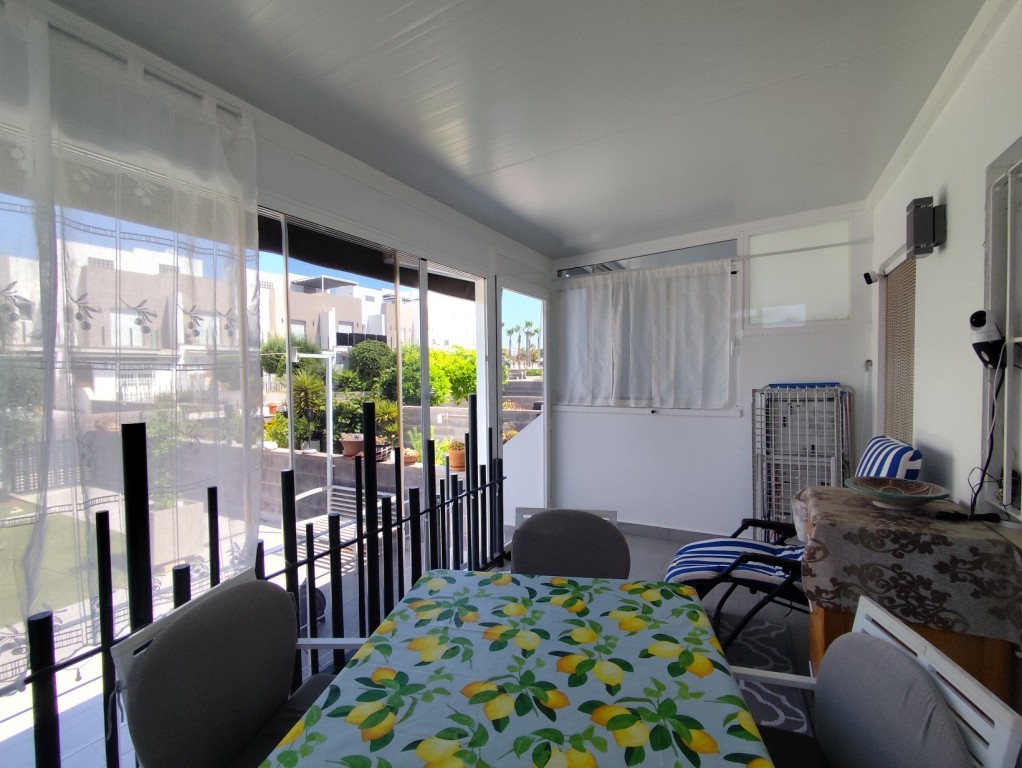 For sale - 4 Bedroom 2 Bathroom Corner townhouse in Torrevieja -  - Alicante