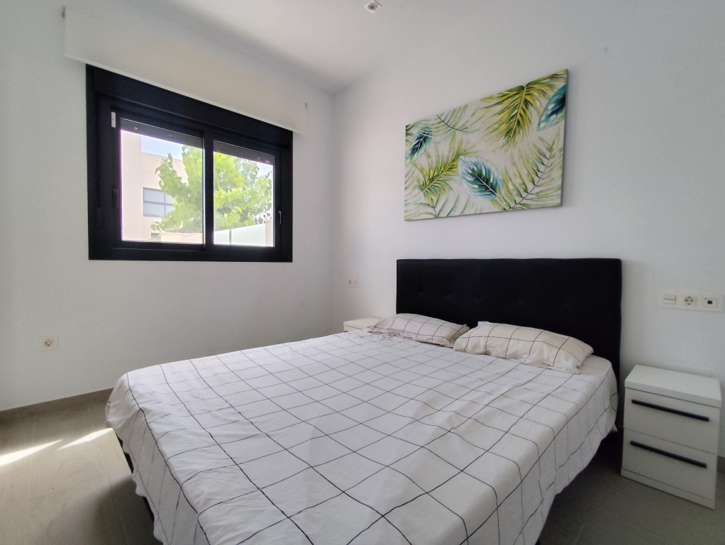 For sale - 3 Bedroom 2 Bathroom Villa in Pilar de la Horadada -  - Alicante