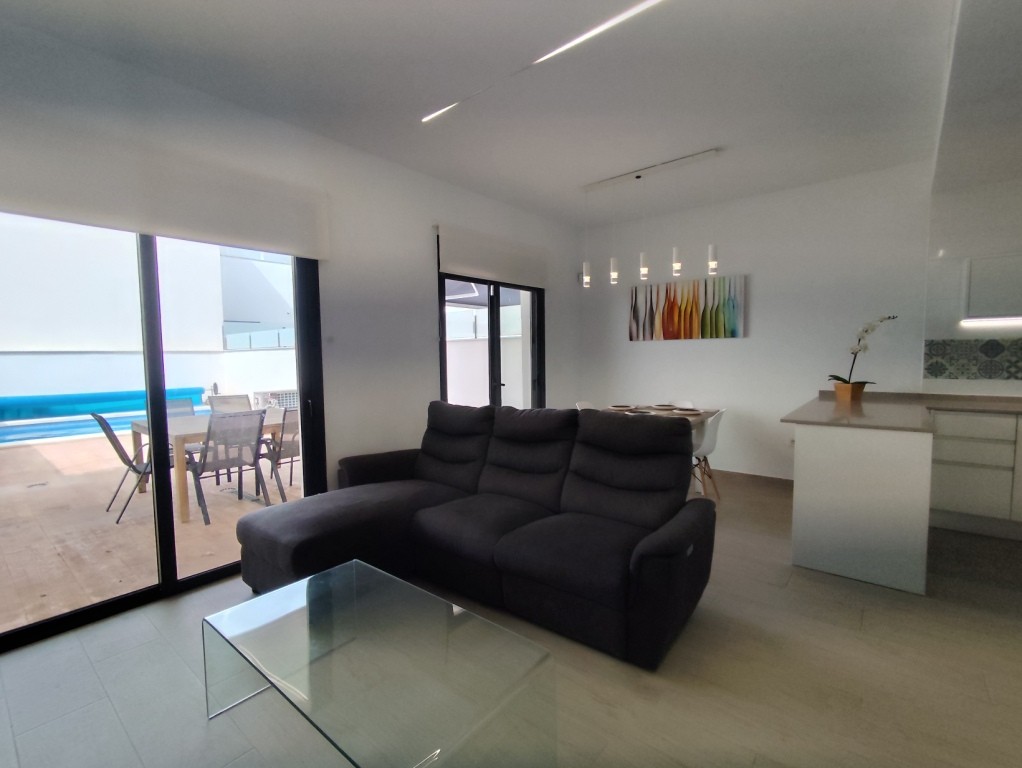 For sale - 3 Bedroom 2 Bathroom Villa in Pilar de la Horadada -  - Alicante