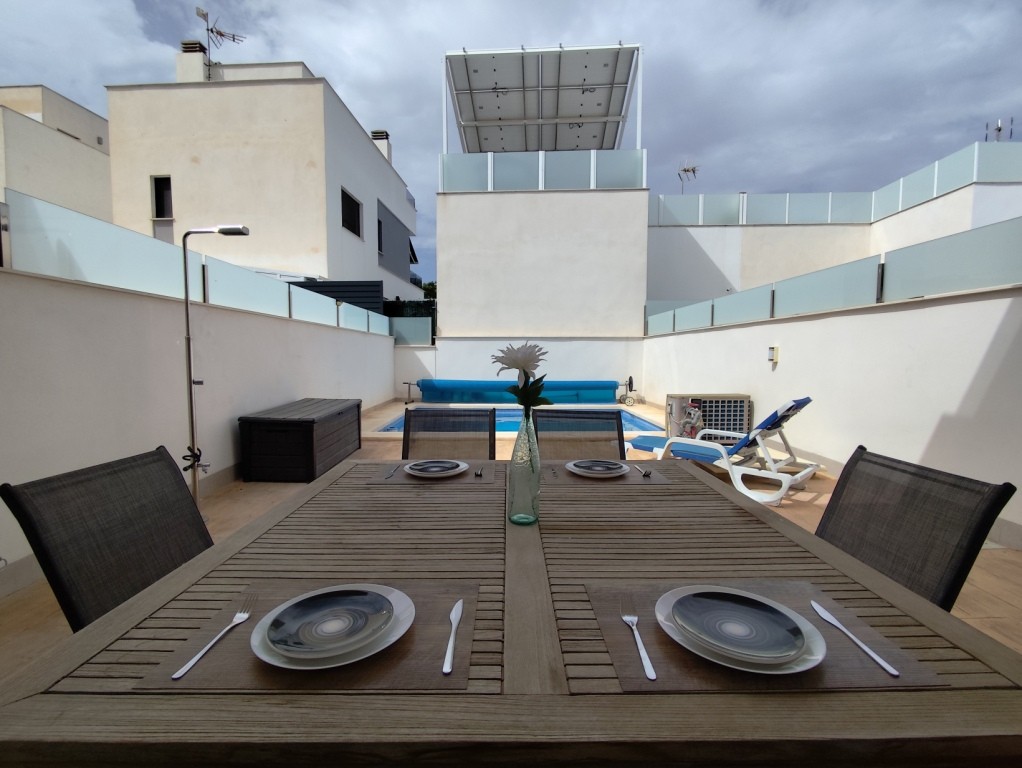 For sale - 3 Bedroom 2 Bathroom Villa in Pilar de la Horadada -  - Alicante