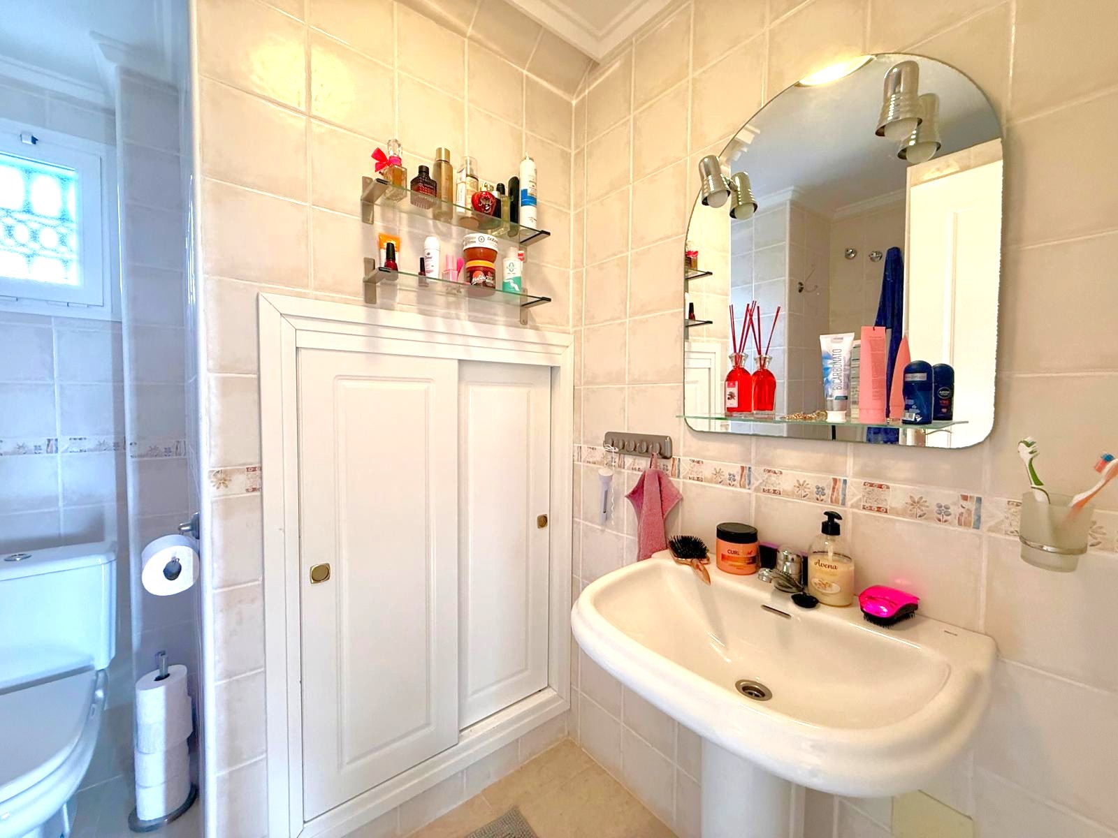 For sale - 3 Bedroom 2 Bathroom Villa in Villamartin - Villamartín  - Alicante