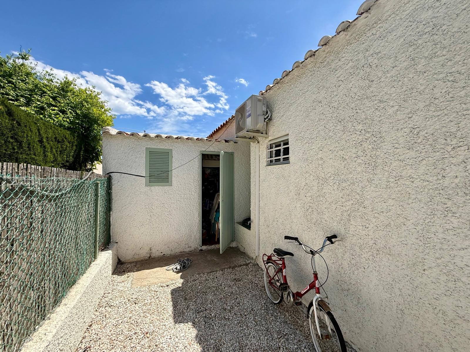 For sale - 3 Bedroom 2 Bathroom Semi Detached Villa in Cabo Roig - Campoamor  - Alicante
