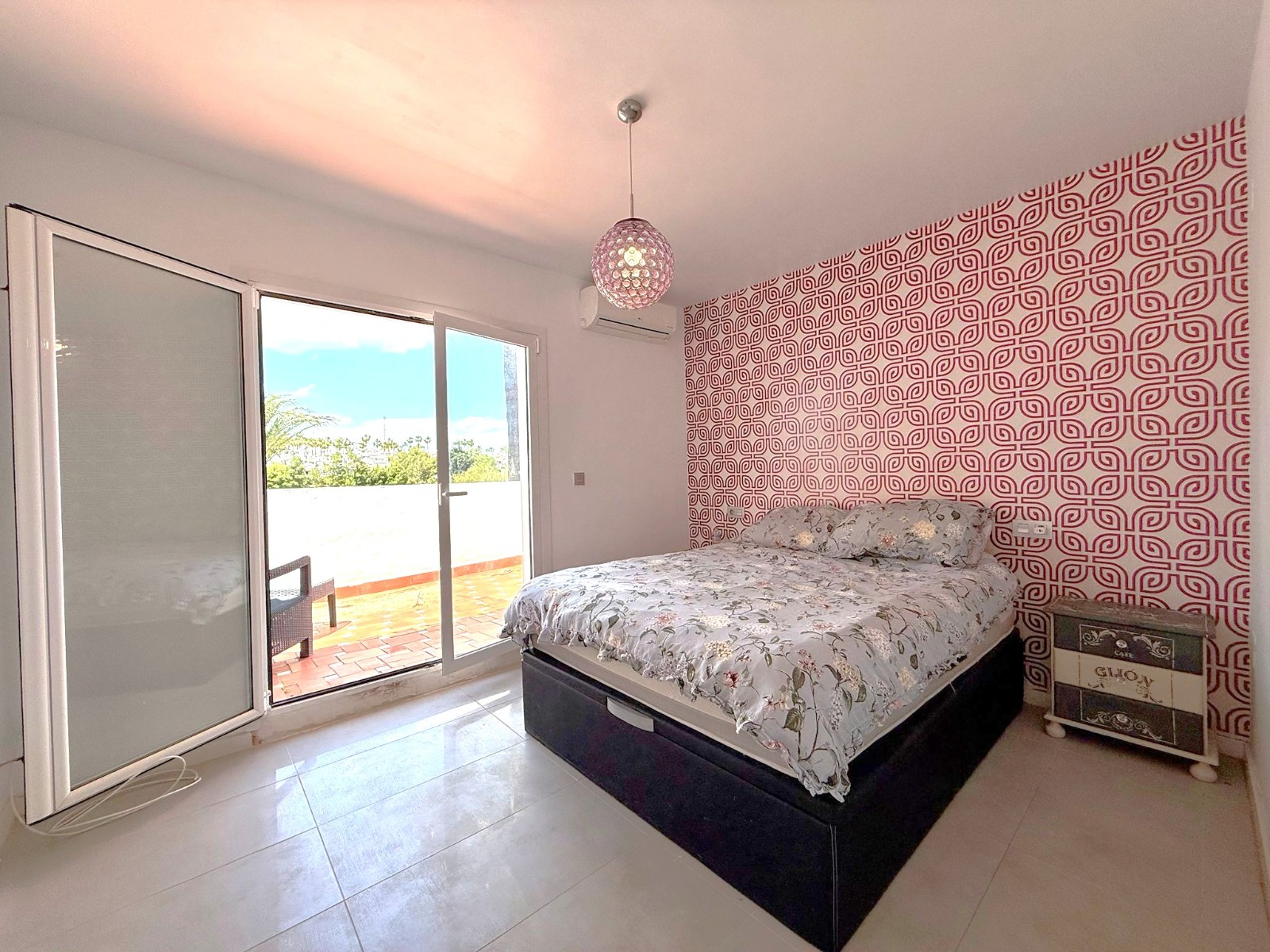 For sale - 3 Bedroom 3 Bathroom Townhouse in Villamartín - Villamartín  - Alicante