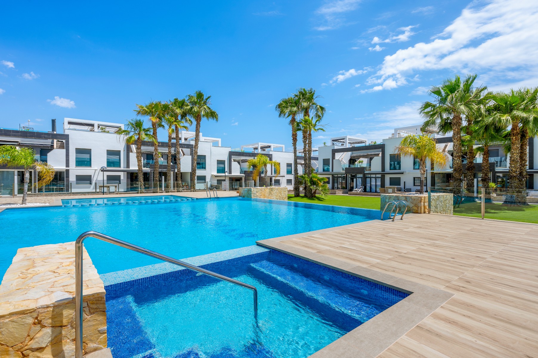 For sale - 2 Bedroom 2 Bathroom Apartment in Orihuela Costa - La Zenia  - Alicante