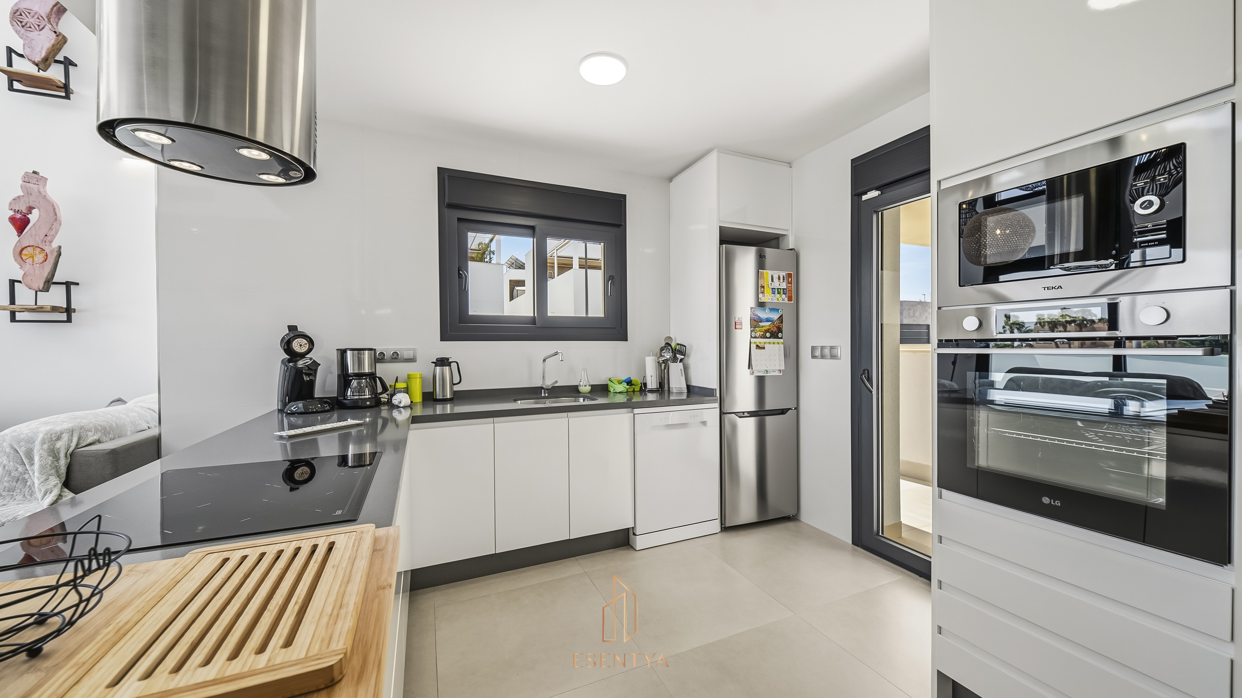 For sale - 3 Bedroom 3 Bathroom Villa in Daya Vieja -  - Alicante
