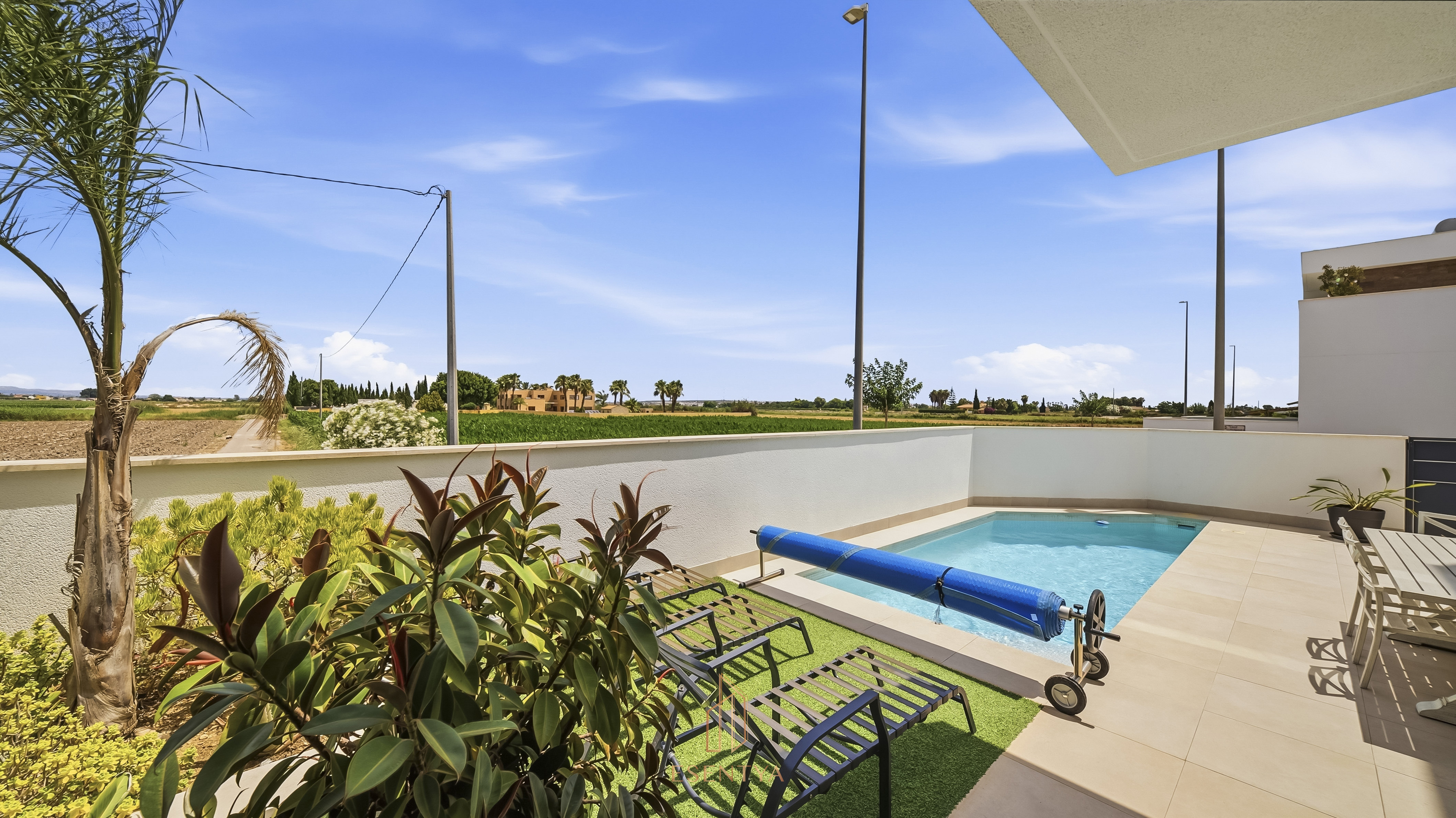 For sale - 3 Bedroom 3 Bathroom Villa in Daya Vieja -  - Alicante