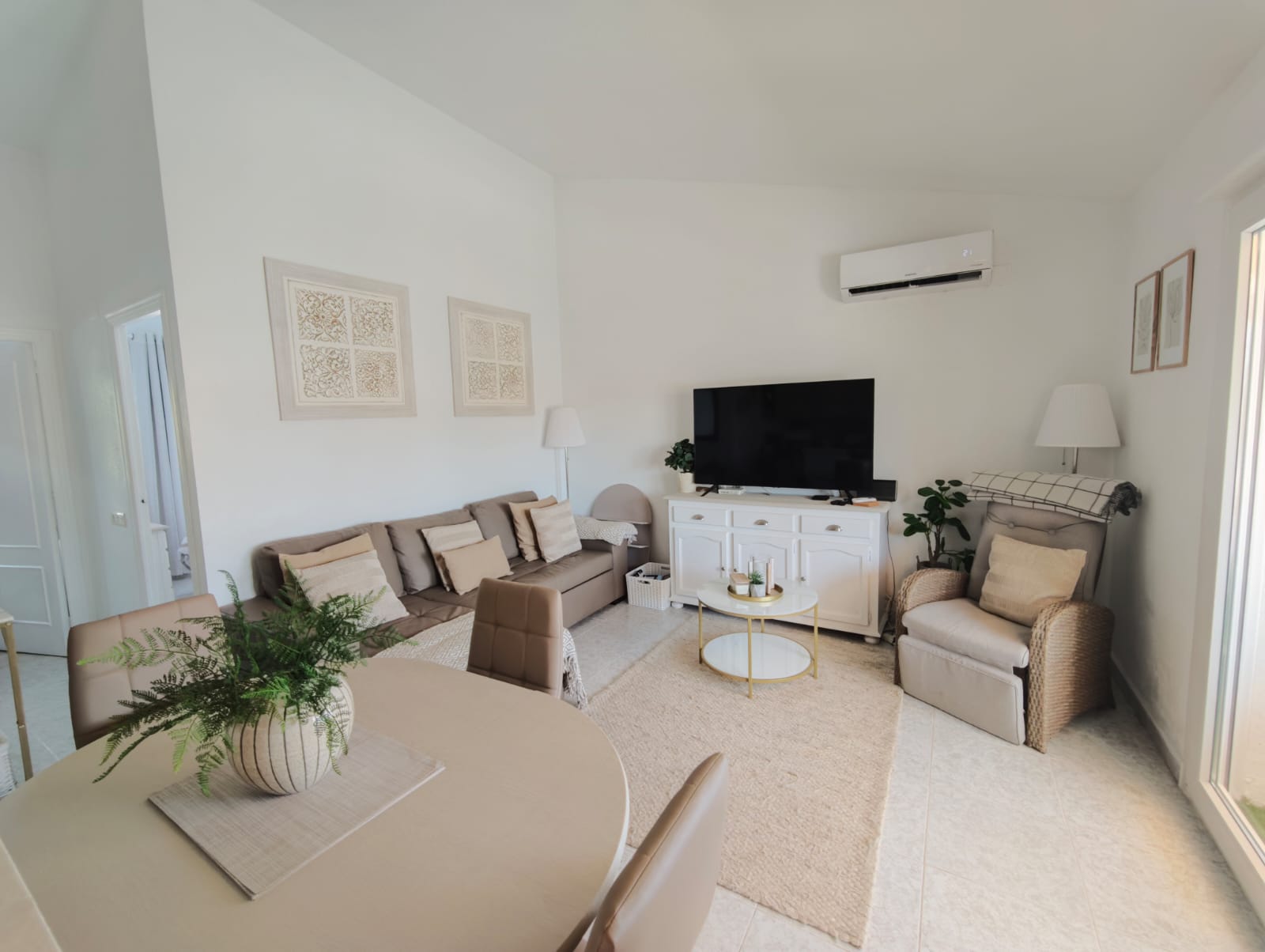 For sale - 2 Bedroom 1 Bathroom Top Floor apartment in Villamartin - Lomas Golf - Alicante