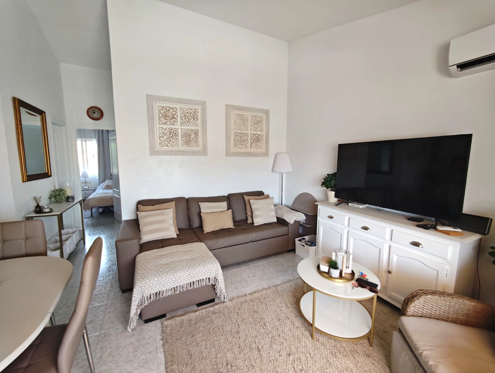 For sale - 2 Bedroom 1 Bathroom Top Floor apartment in Villamartin - Lomas Golf - Alicante