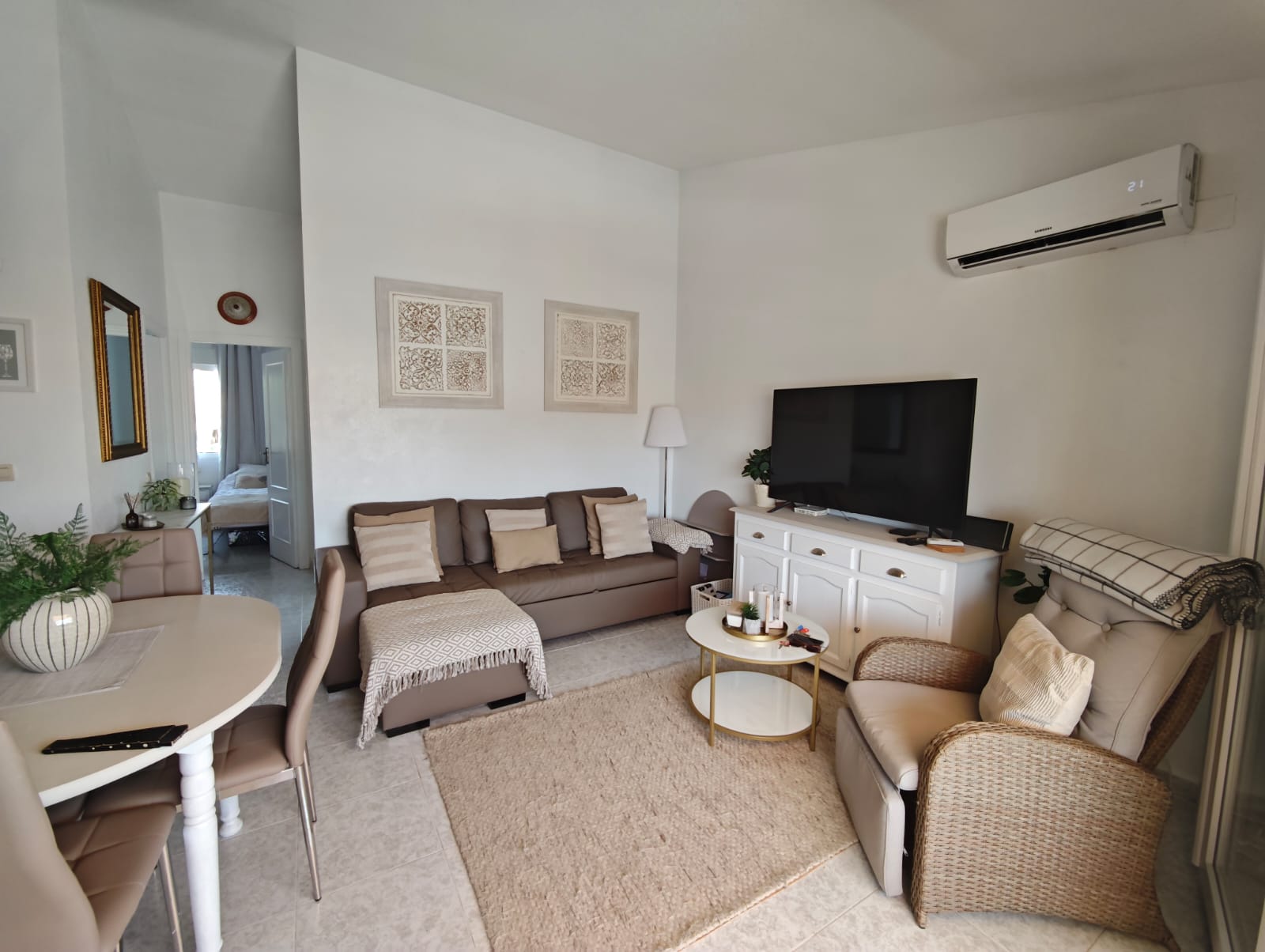 For sale - 2 Bedroom 1 Bathroom Top Floor apartment in Villamartin - Lomas Golf - Alicante