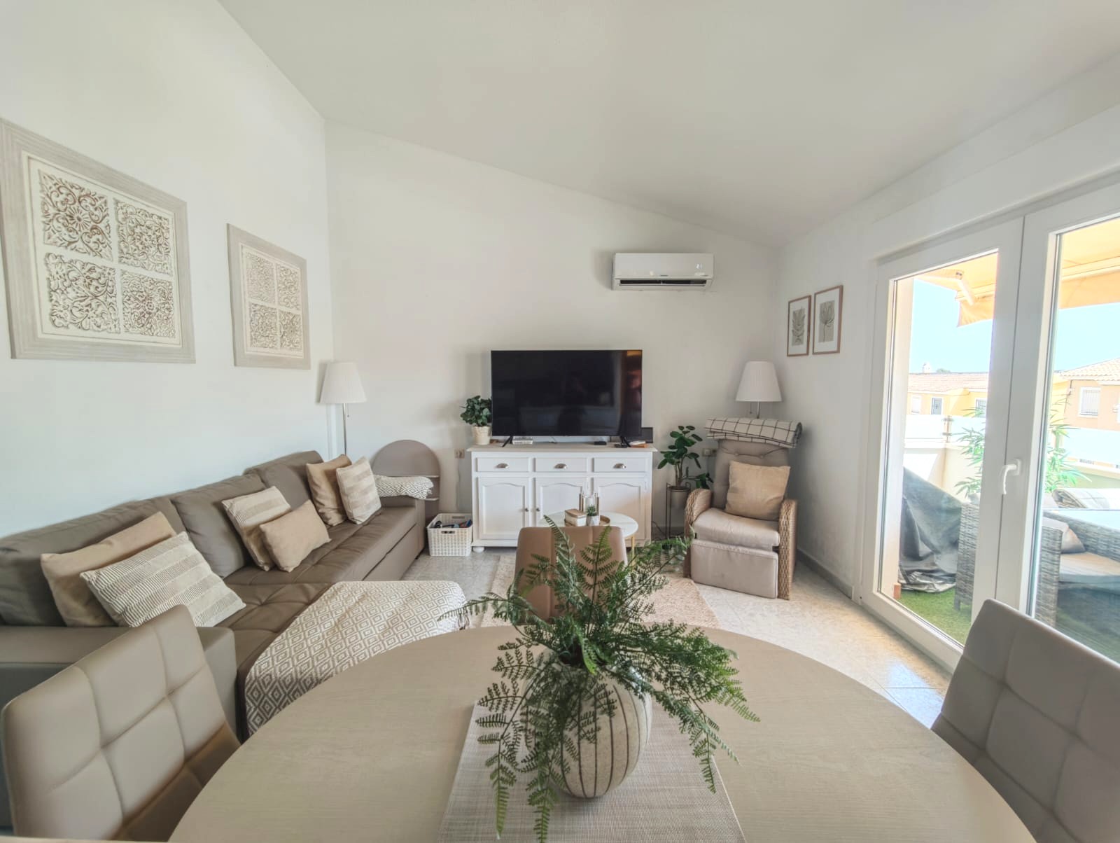 For sale - 2 Bedroom 1 Bathroom Top Floor apartment in Villamartin - Lomas Golf - Alicante