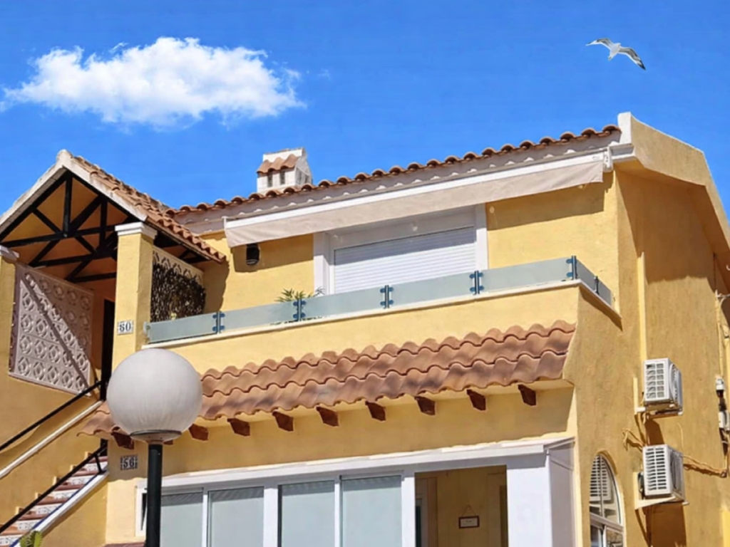 2 Bedroom 1 Bathroom Top Floor apartment in Villamartin