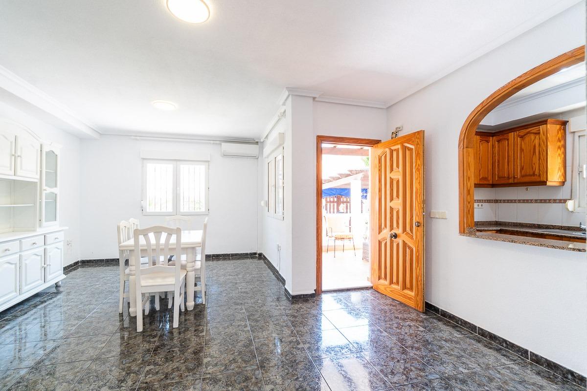 For sale - 3 Bedroom 2 Bathroom Semi in Playa Flamenca  - Playa Flamenca  - Alicante