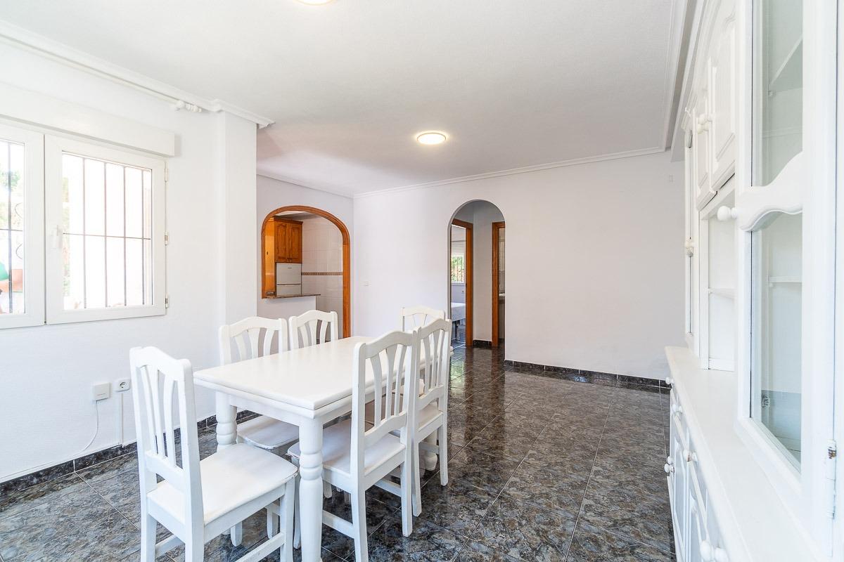 For sale - 3 Bedroom 2 Bathroom Semi in Playa Flamenca  - Playa Flamenca  - Alicante