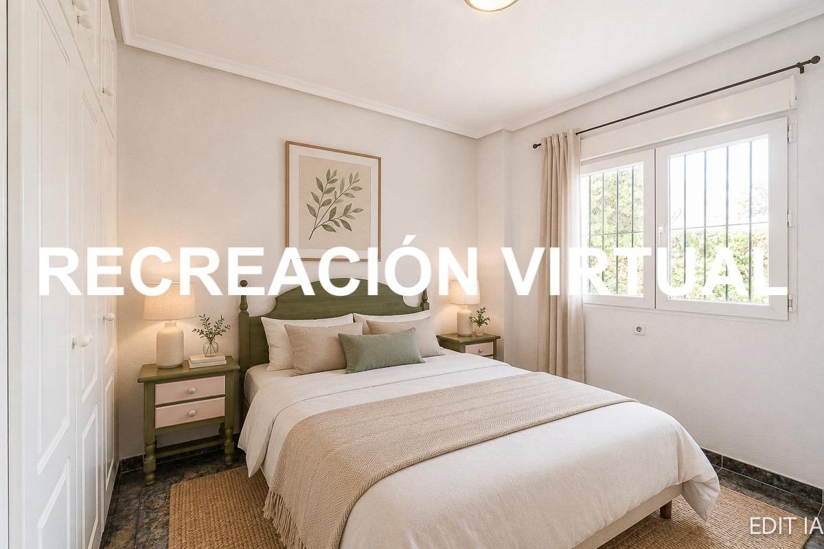For sale - 3 Bedroom 2 Bathroom Semi in Playa Flamenca  - Playa Flamenca  - Alicante