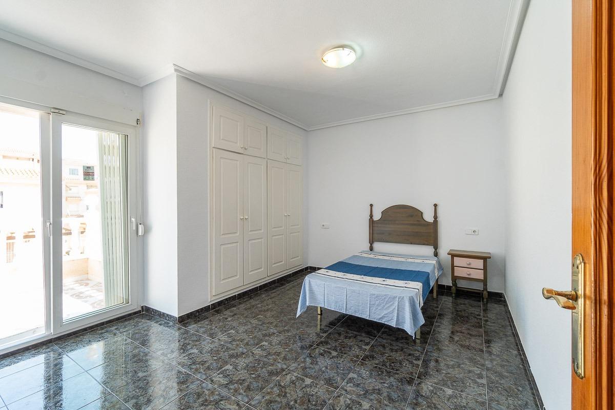 For sale - 3 Bedroom 2 Bathroom Semi in Playa Flamenca  - Playa Flamenca  - Alicante