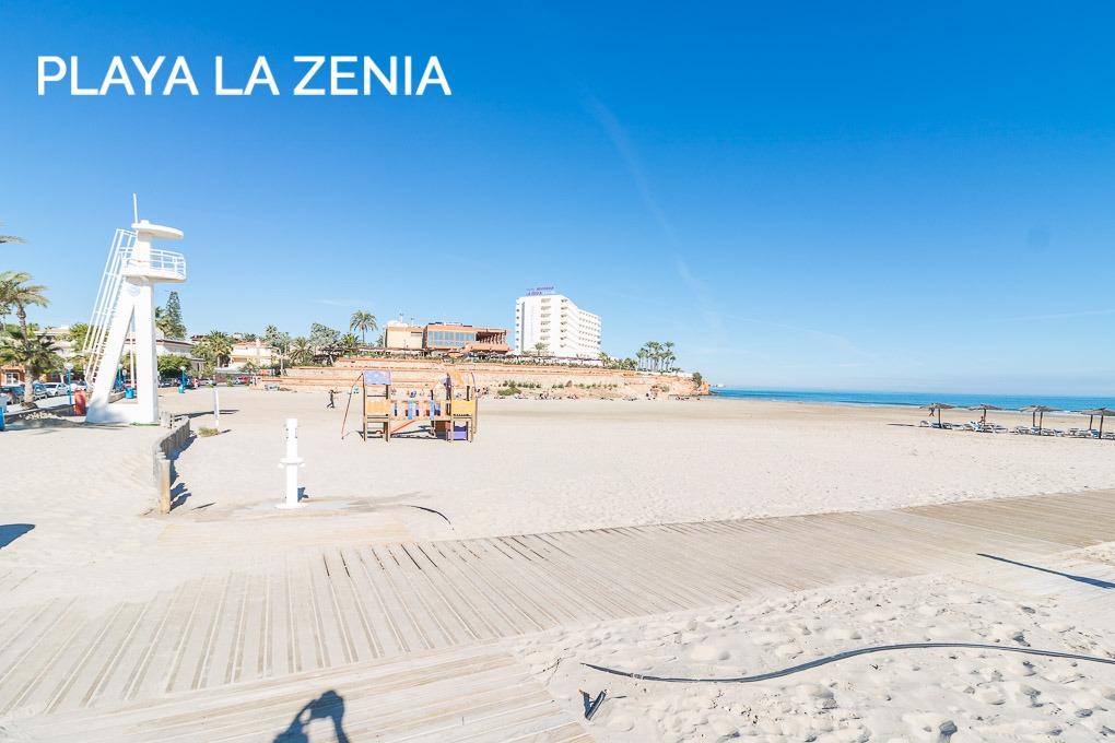 For sale - 3 Bedroom 2 Bathroom Semi in Playa Flamenca  - Playa Flamenca  - Alicante