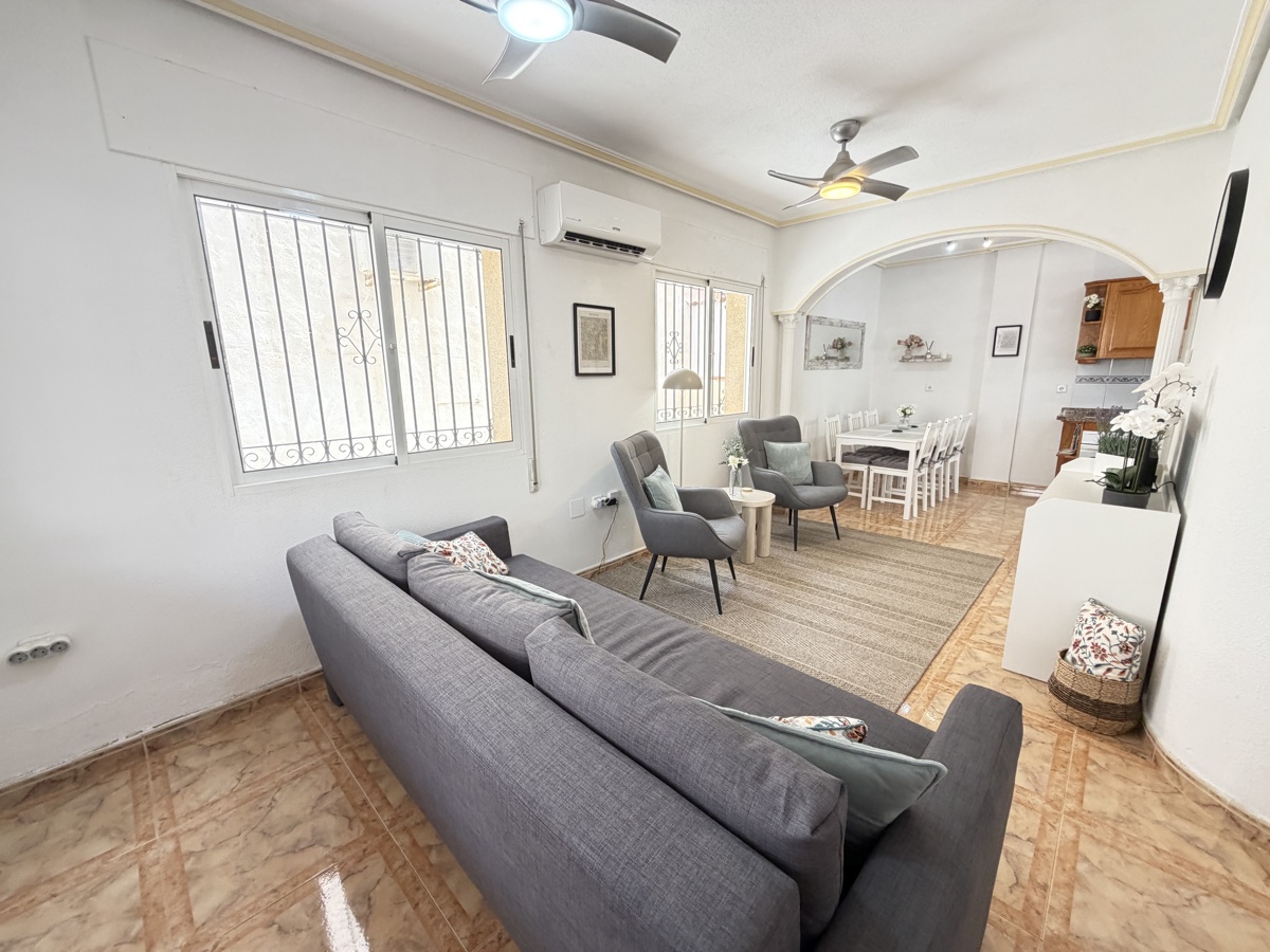 For sale - 2 Bedroom 1 Bathroom Apartment in La Zenia - , La Zenia, Alicante, Spain - Alicante